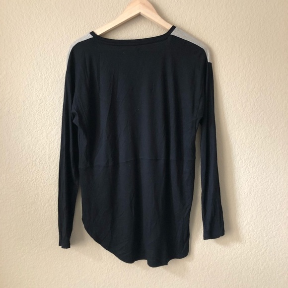 Madewell anthem long sleeve v neck top - Picture 5 of 6
